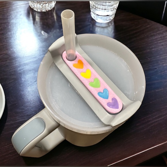 Stanley Cup Topper- Valentine Heart Tag Clay Accessory- 40oz - Picture 2 of 2